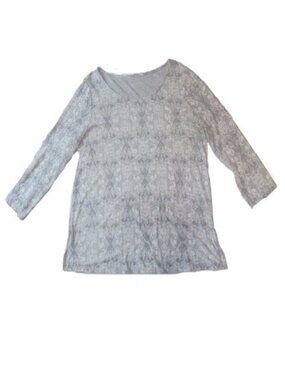Soft, LightWeight Textured Top